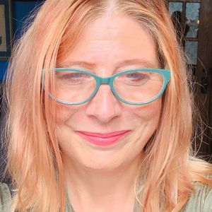 Meet your Posher, Traci